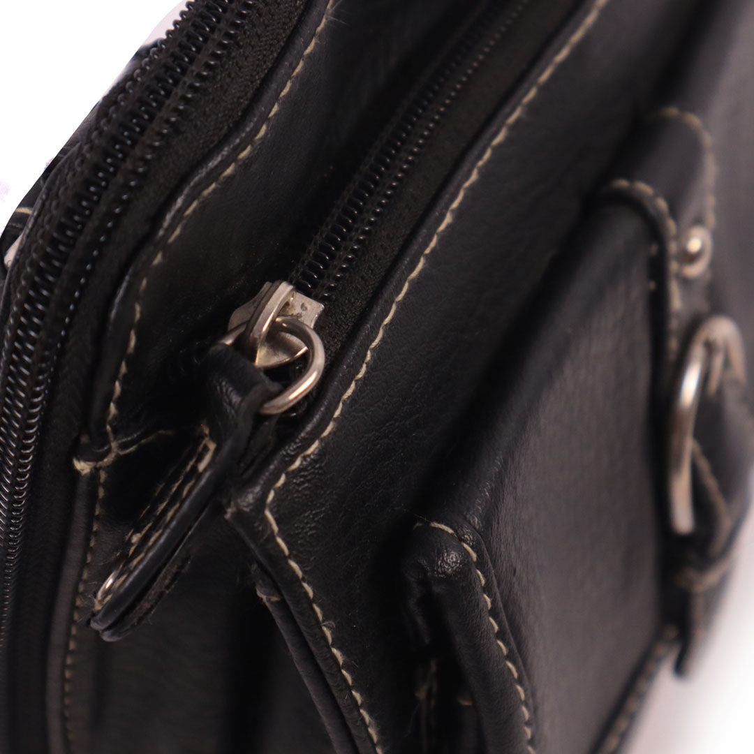 CLASSIC BLACK SHOULDER BAG