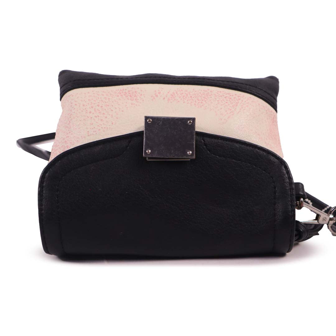 BLACK & WHITE SHOULDER BAG