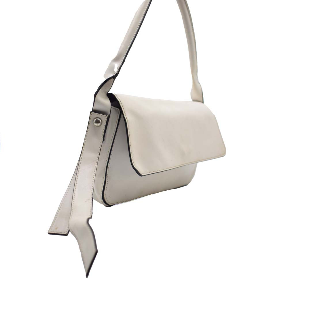 FOREVER 21 WHITE LEATHER SHOULDER BAG