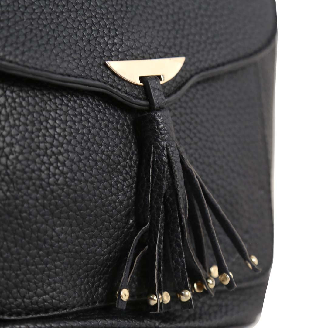 CLASSIC WOMEN BLACK SHOULDER BAG