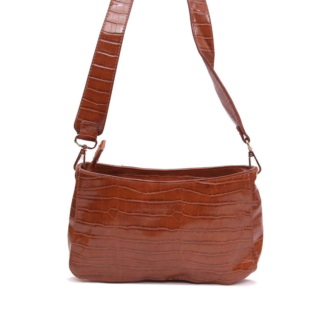 CLASSIC BROWN LEATHER HANDBAG