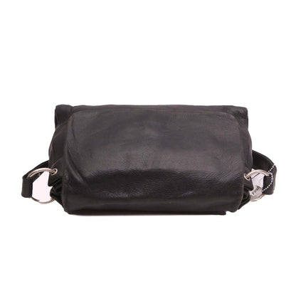 CLASSIC BLACK LEATHER SHOULDER BAG