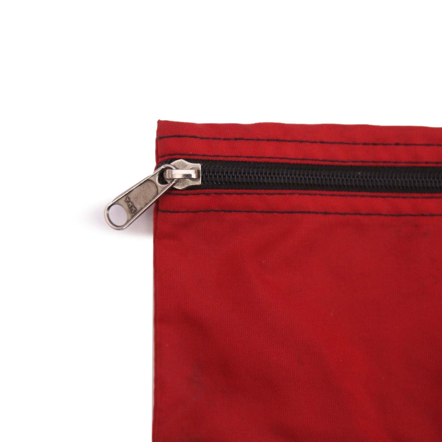 TRAGER RED POUCH