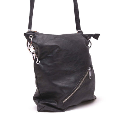 CLASSIC BLACK LEATHER SHOULDER BAG