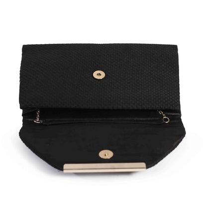 ACCESSORIZE BLACK CLUTCH