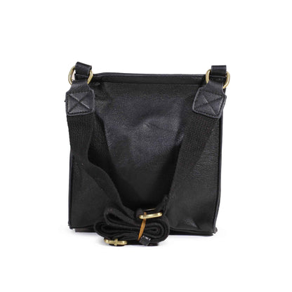 CLASSIC WOMENS BLACK SHOULDER BAG