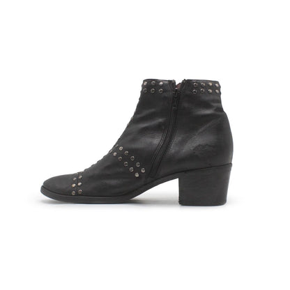 CLASSIC ANKLE BOOT