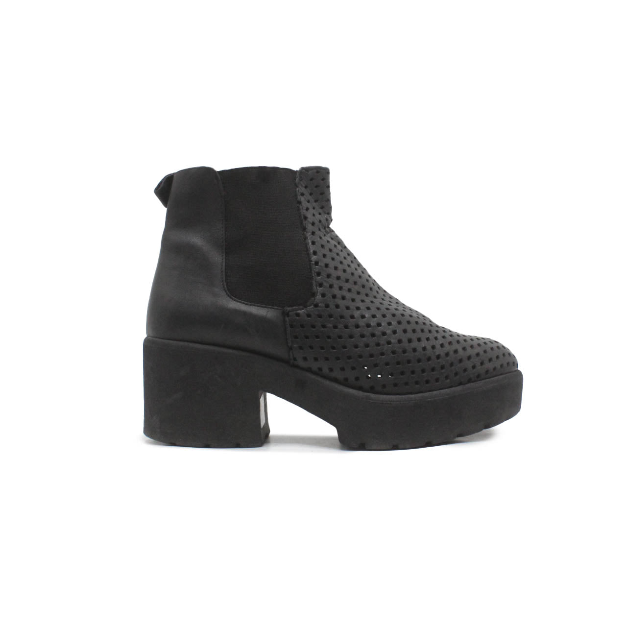 Nicole Chelsea Boot