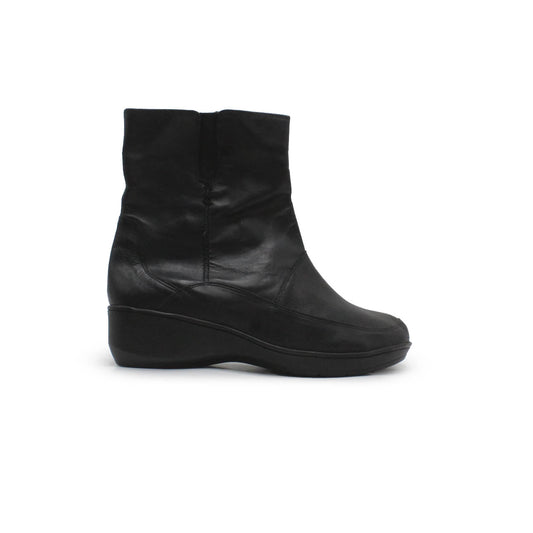 CARAVELLE ANKLE BOOT