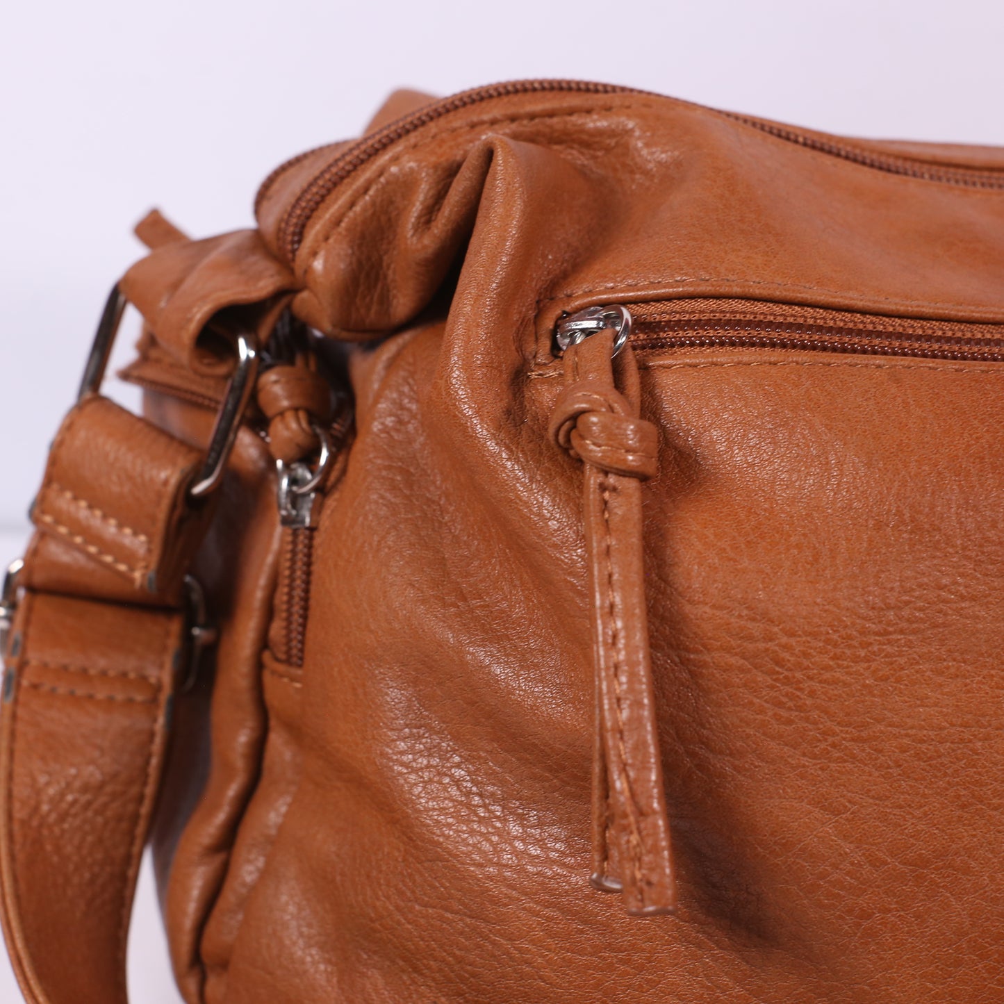 Bueno Brown Women Bag