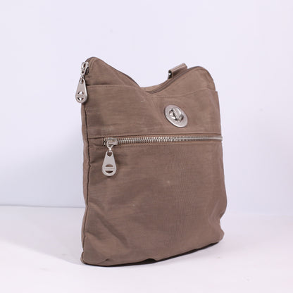 Baggallini Brown Women Bag