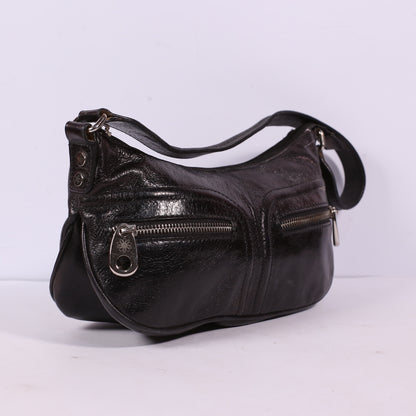 R1 2K Black Patent Leather Icon Bit Medium Shoulder Bag