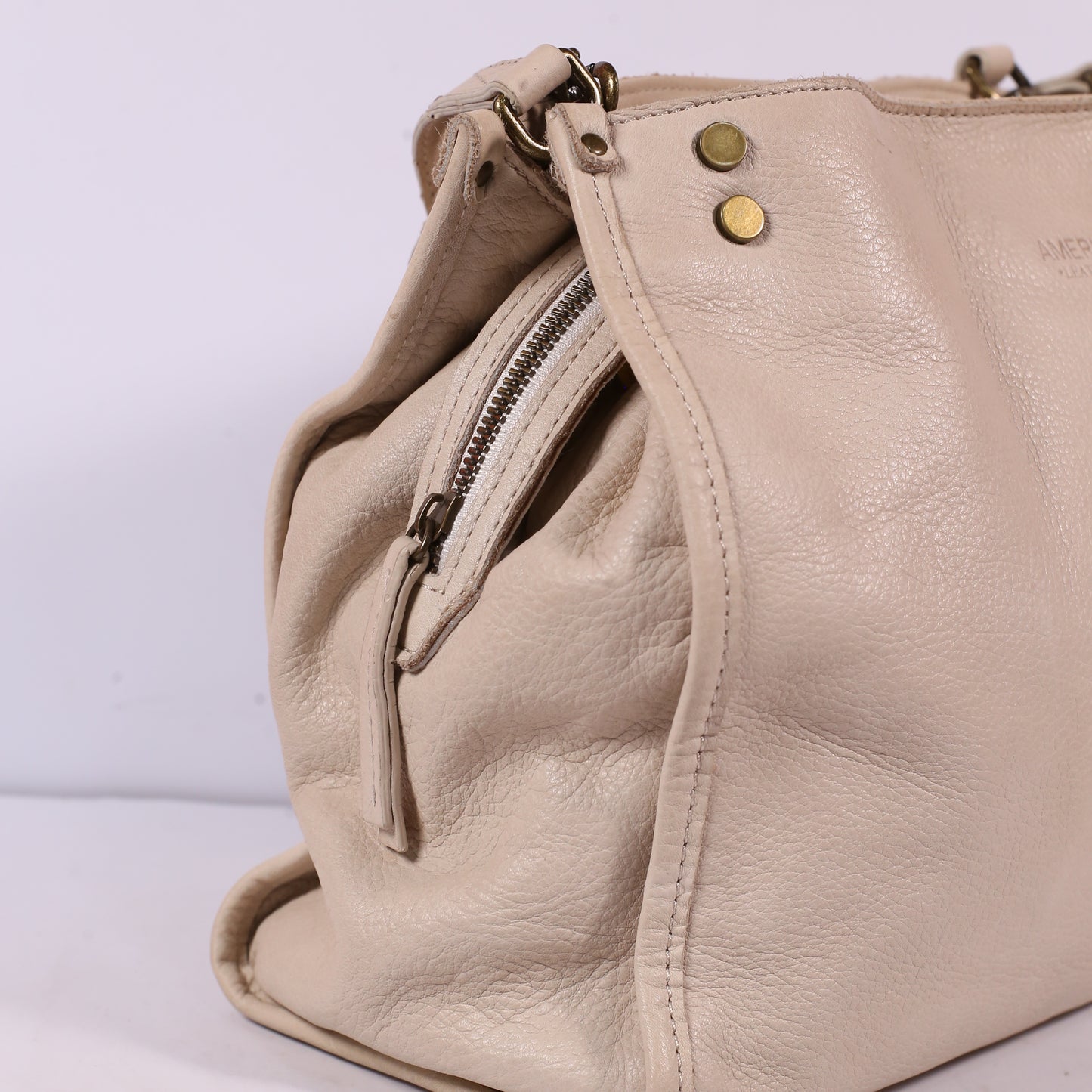 American Leather Co Women Hand Bag