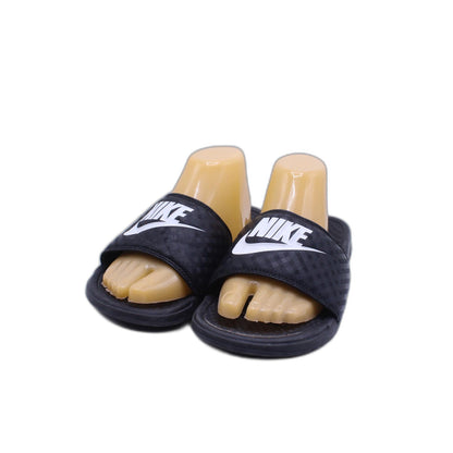 Nike Benassi Black Diamond Pattern Slides