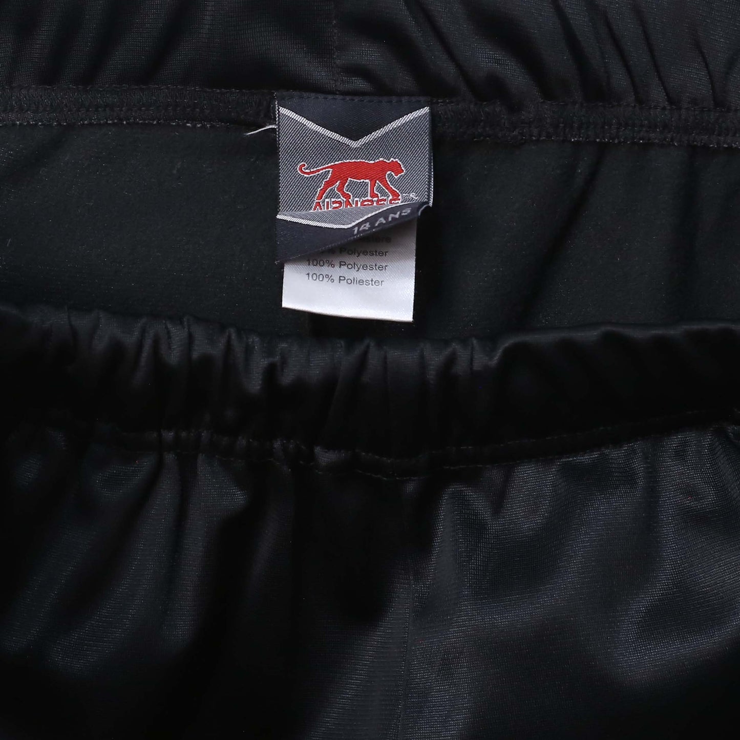 AIRNESS BLACK SHORT