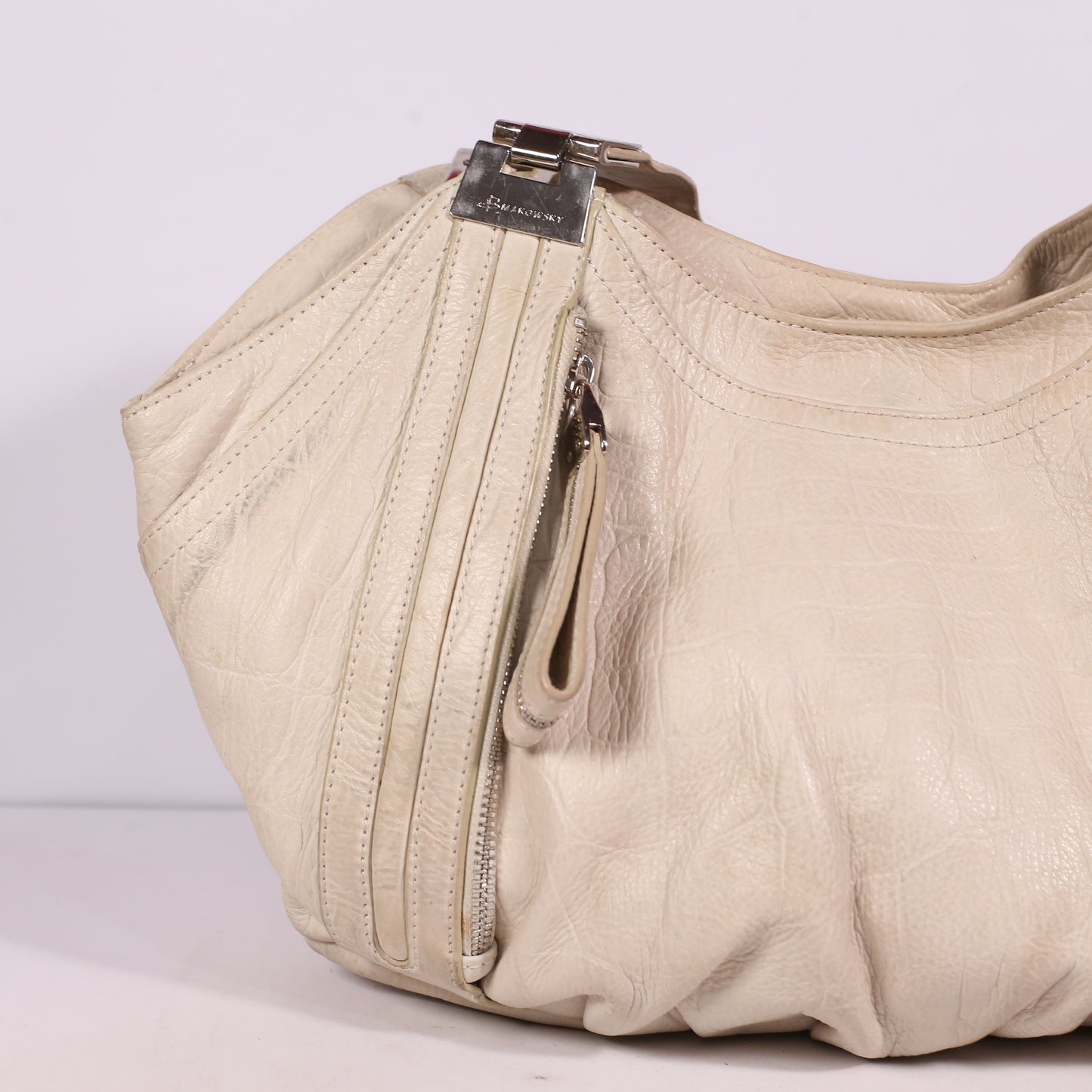 Makowsky Women White Bag