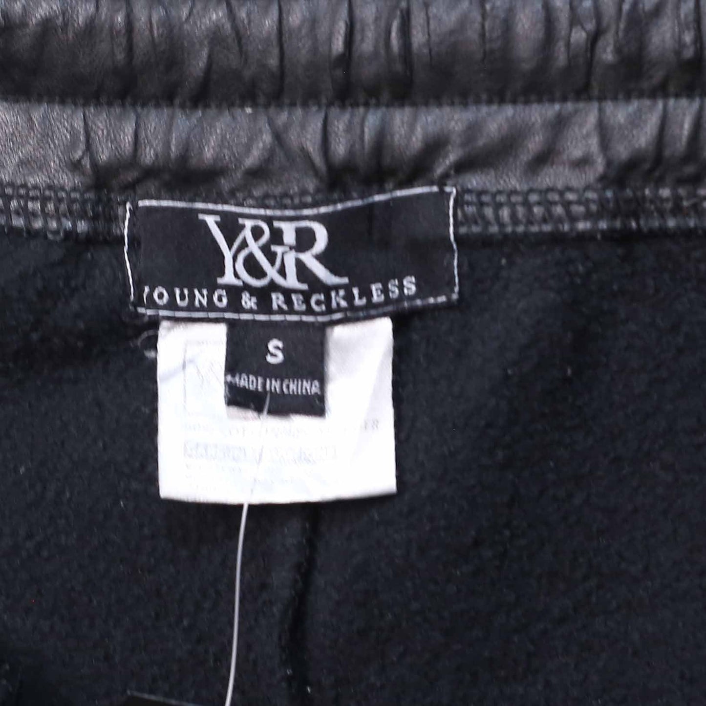 Y&R BLACK SHORT